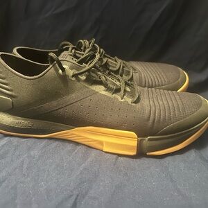 Under Armour Tribase Black and Gum Sneaker